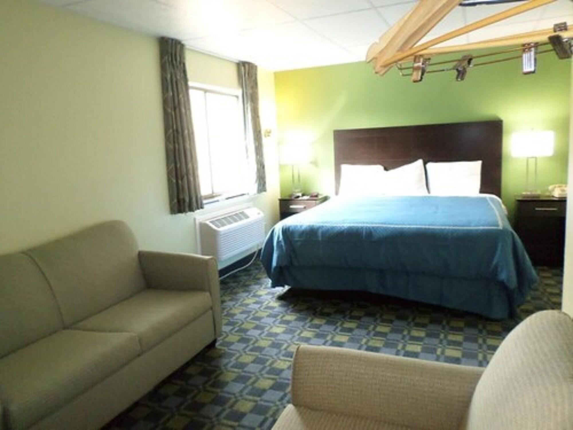 Travelodge By Wyndham Cleveland Lakewood Luaran gambar